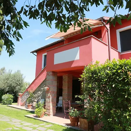 Holiday home Agriturismo Isola Verde